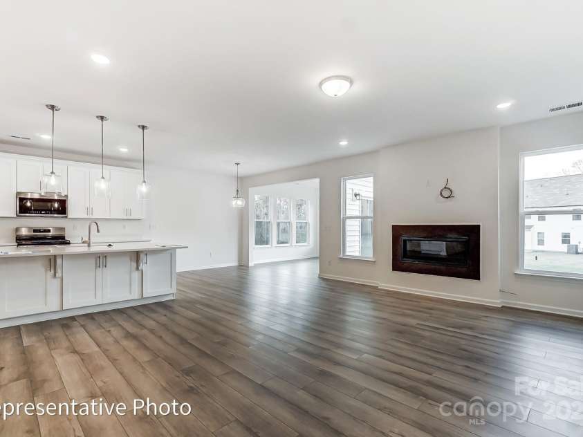 8619 Frank Grier Road, Charlotte, NC 28215.  MLS# CAR4256993, YatesRealty ID 15665. 