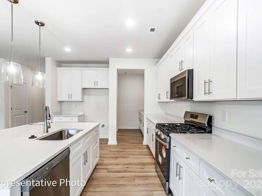 8619 Frank Grier Road, Charlotte, NC 28215.  MLS# CAR4256993, YatesRealty ID 15665. 
