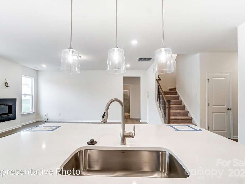 8619 Frank Grier Road, Charlotte, NC 28215.  MLS# CAR4256993, YatesRealty ID 15665. 