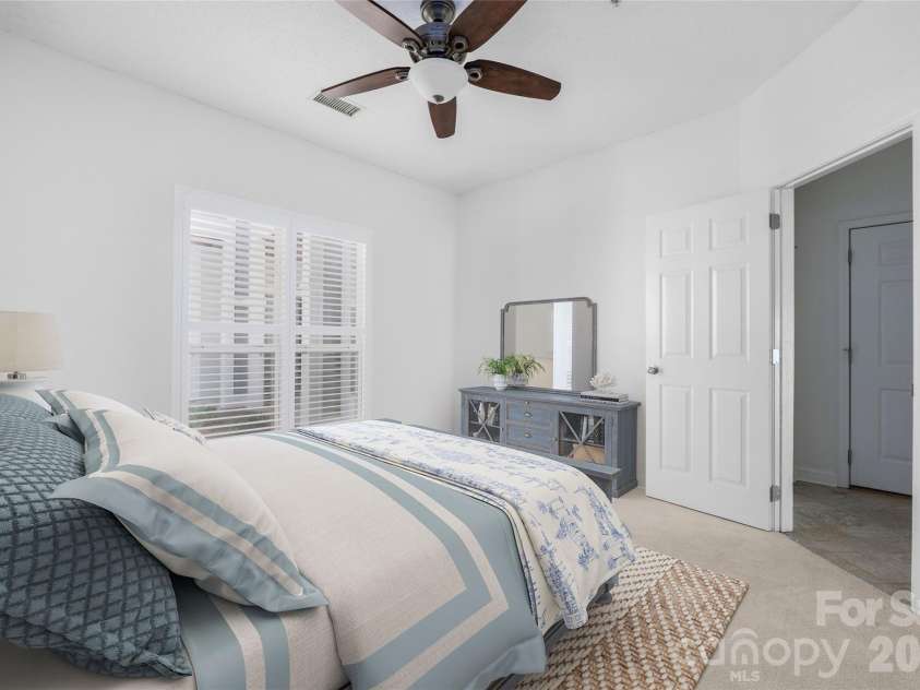 18840 Nautical Drive, Cornelius, NC 28031.  MLS# CAR4402035, YatesRealty ID 15666. 