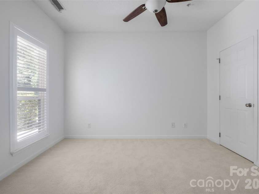 18840 Nautical Drive, Cornelius, NC 28031.  MLS# CAR4402035, YatesRealty ID 15666. 