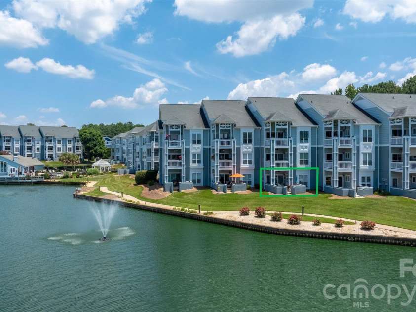 18840 Nautical Drive, Cornelius, NC 28031.  MLS# CAR4402035, YatesRealty ID 15666. 