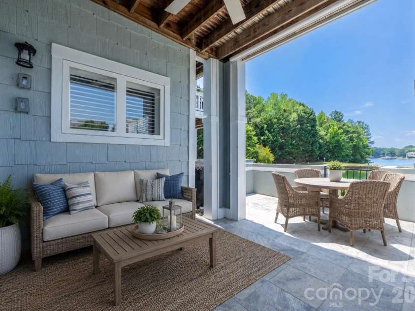 18840 Nautical Drive, Cornelius, NC 28031.  MLS# CAR4402035, YatesRealty ID 15666. Patio