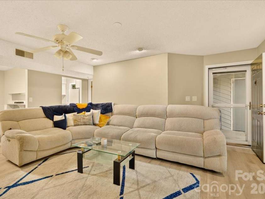1608 Sharon Road, Charlotte, NC 28210.  MLS# CAR4396461, YatesRealty ID 15668. Living Room
