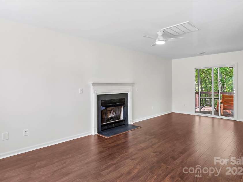 165 Powers Point Court, Winston Salem, NC 27106.  MLS# CAR4251946, YatesRealty ID 15669. 