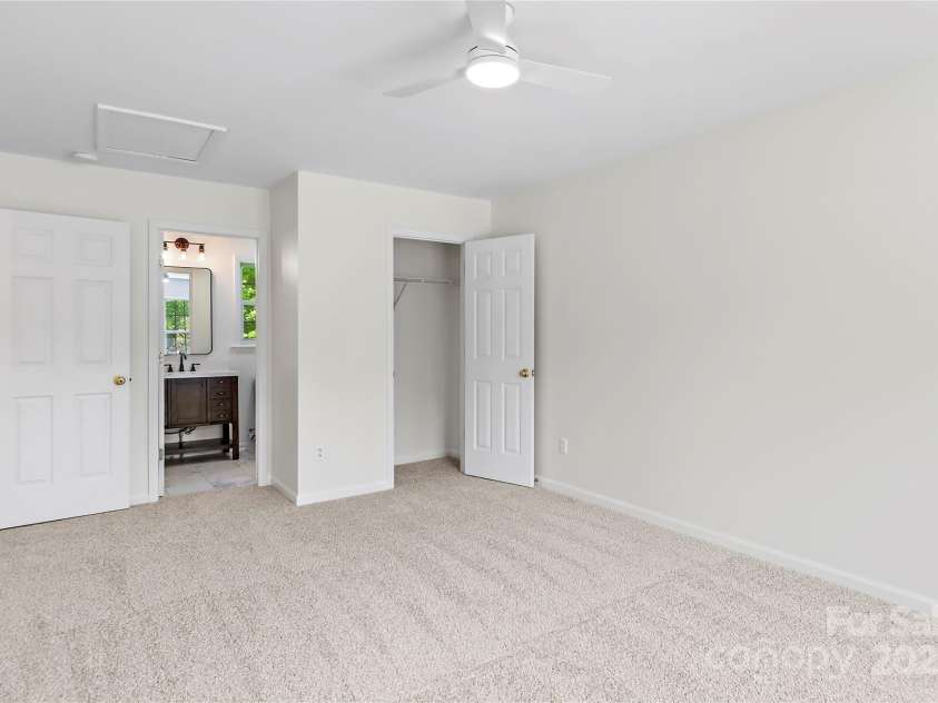 165 Powers Point Court, Winston Salem, NC 27106.  MLS# CAR4251946, YatesRealty ID 15669. 