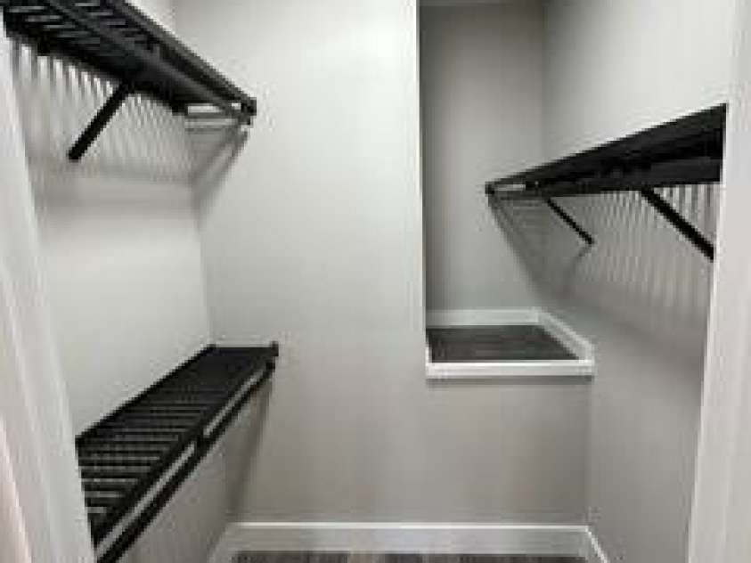 308 Ninth Street, Black Mountain, NC 28711.  MLS# CAR4210597, YatesRealty ID 1567. Primary Closet - Walk-in