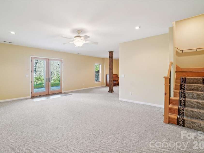2320 Evans Road, Hendersonville, NC 28739.  MLS# CAR4366664, YatesRealty ID 15670. Open Basement