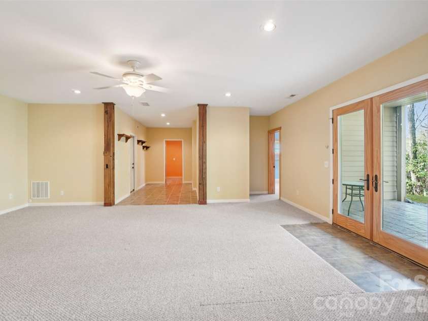 2320 Evans Road, Hendersonville, NC 28739.  MLS# CAR4366664, YatesRealty ID 15670. Open Basement