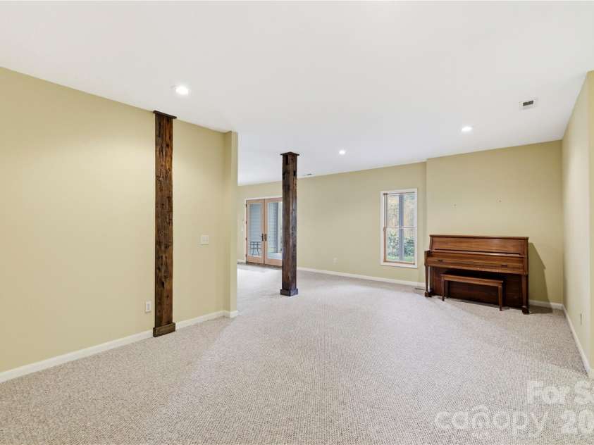 2320 Evans Road, Hendersonville, NC 28739.  MLS# CAR4366664, YatesRealty ID 15670. Open Basement