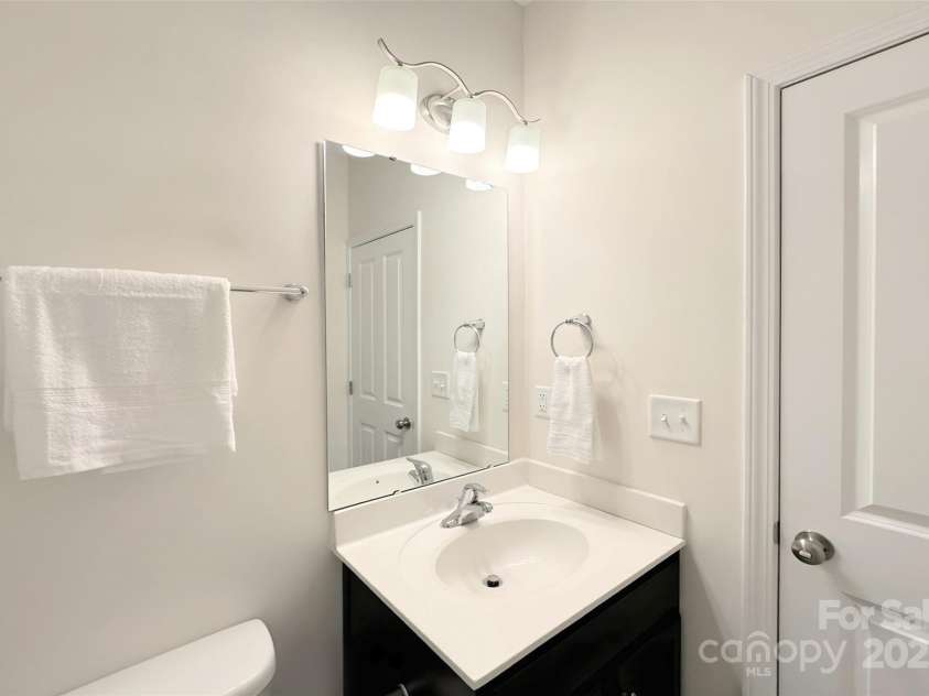 3807 Blazeprince Drive, Charlotte, NC 28215.  MLS# CAR4264004, YatesRealty ID 15670. 