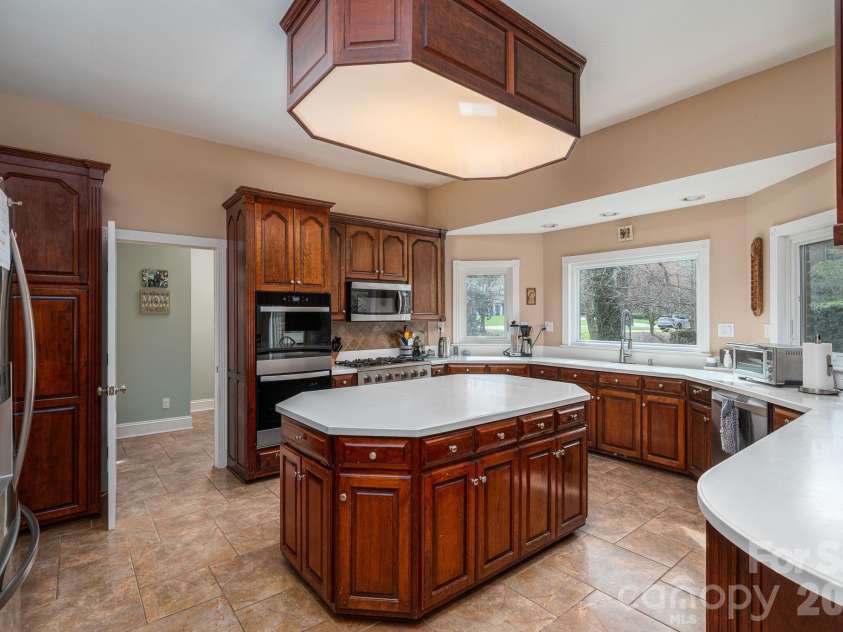 406 Johnsfield Road, Shelby, NC 28150.  MLS# CAR4351464, YatesRealty ID 15672. 