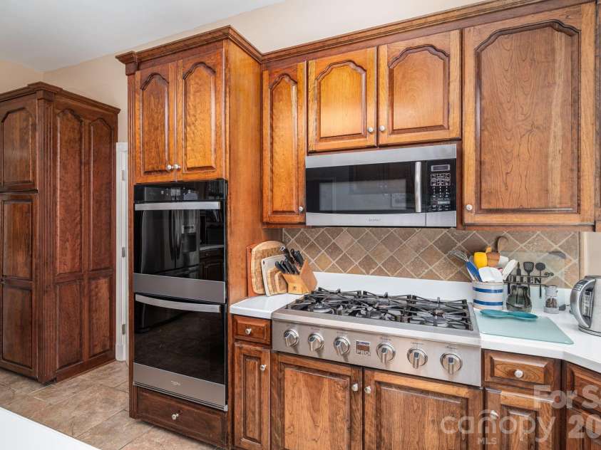 406 Johnsfield Road, Shelby, NC 28150.  MLS# CAR4351464, YatesRealty ID 15672. 