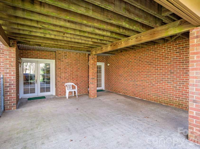 406 Johnsfield Road, Shelby, NC 28150.  MLS# CAR4351464, YatesRealty ID 15672. 