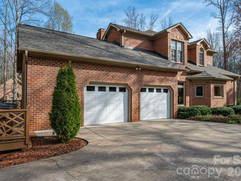 406 Johnsfield Road, Shelby, NC 28150.  MLS# CAR4351464, YatesRealty ID 15672. 