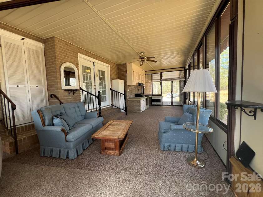 204 Reed Drive, Flat Rock, NC 28731.  MLS# CAR4355260, YatesRealty ID 15674. 