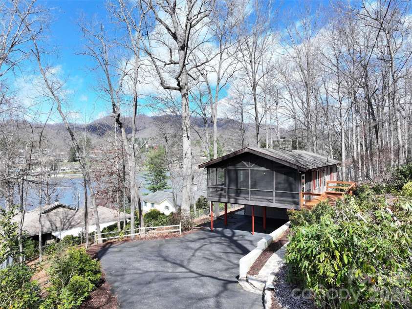 436 Crum Drive, Lake Junaluska, NC 28745.  MLS# CAR4358617, YatesRealty ID 15677. 