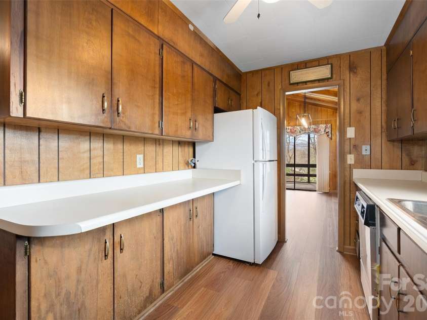 436 Crum Drive, Lake Junaluska, NC 28745.  MLS# CAR4358617, YatesRealty ID 15677. 