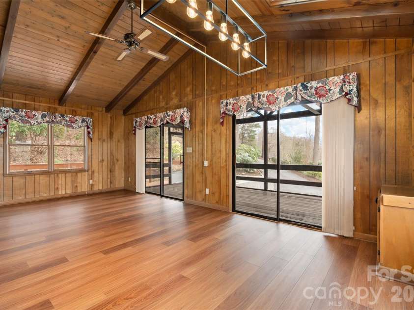 436 Crum Drive, Lake Junaluska, NC 28745.  MLS# CAR4358617, YatesRealty ID 15677. 
