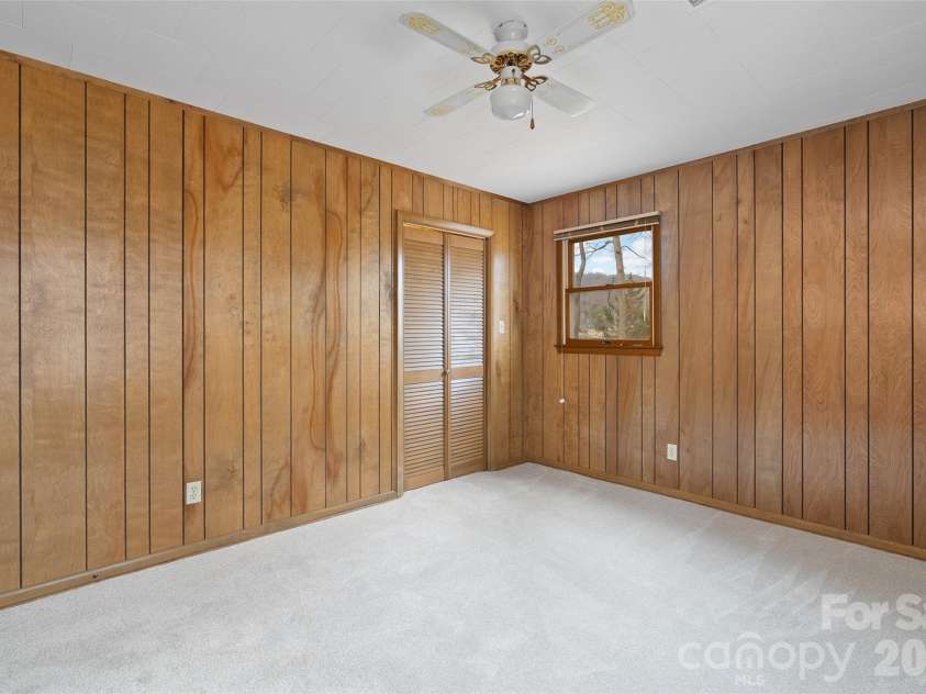 436 Crum Drive, Lake Junaluska, NC 28745.  MLS# CAR4358617, YatesRealty ID 15677. 