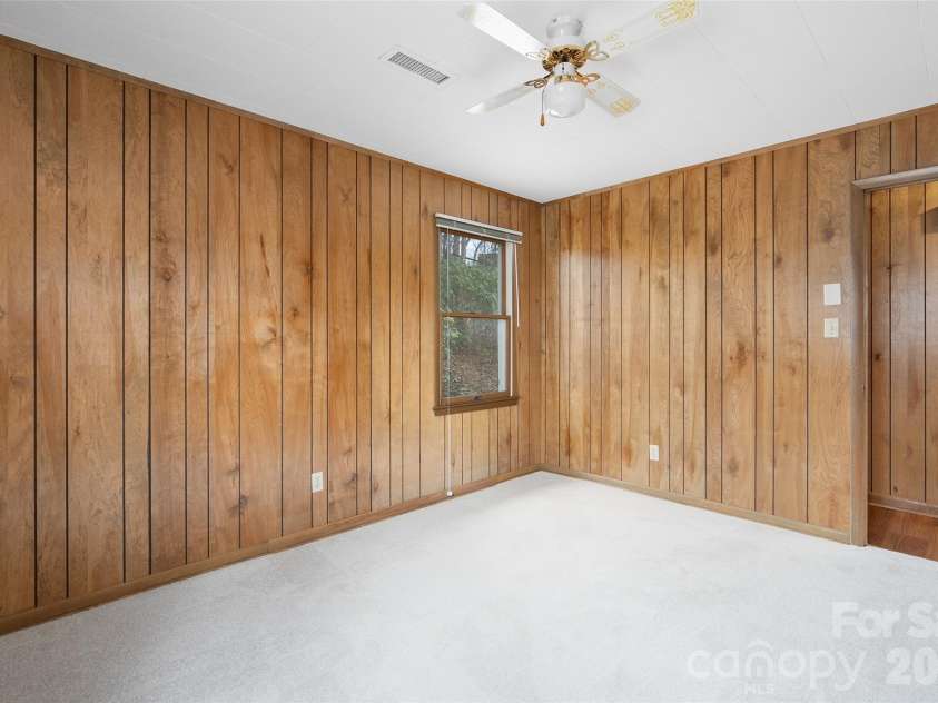 436 Crum Drive, Lake Junaluska, NC 28745.  MLS# CAR4358617, YatesRealty ID 15677. 