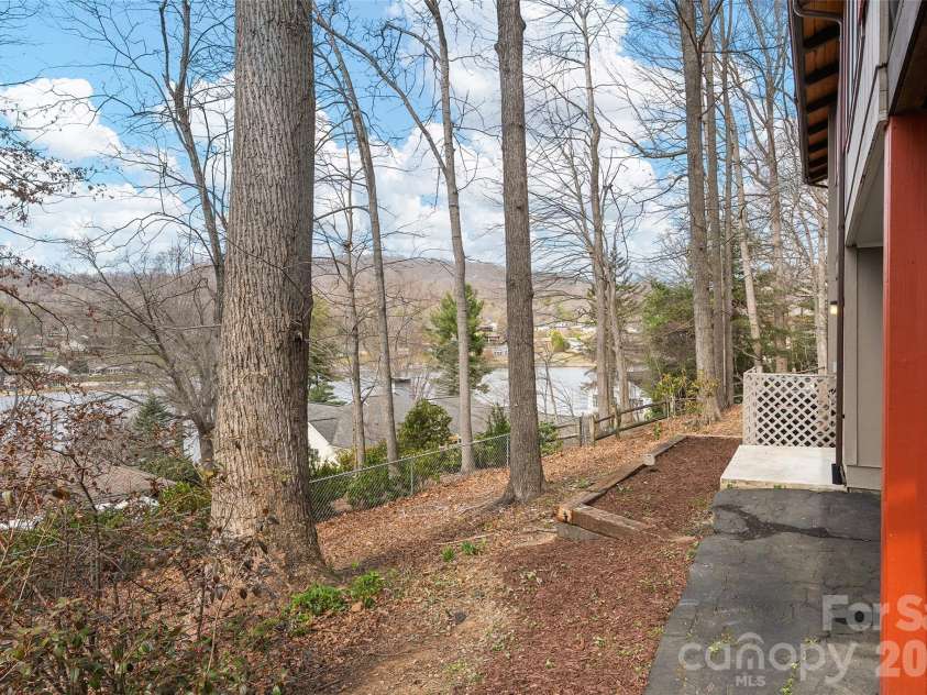 436 Crum Drive, Lake Junaluska, NC 28745.  MLS# CAR4358617, YatesRealty ID 15677. 