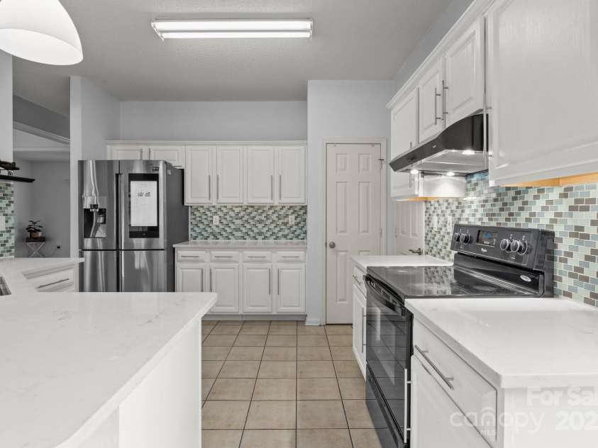 8932 Raven Park Drive, Charlotte, NC 28216.  MLS# CAR4228968, YatesRealty ID 15677. 