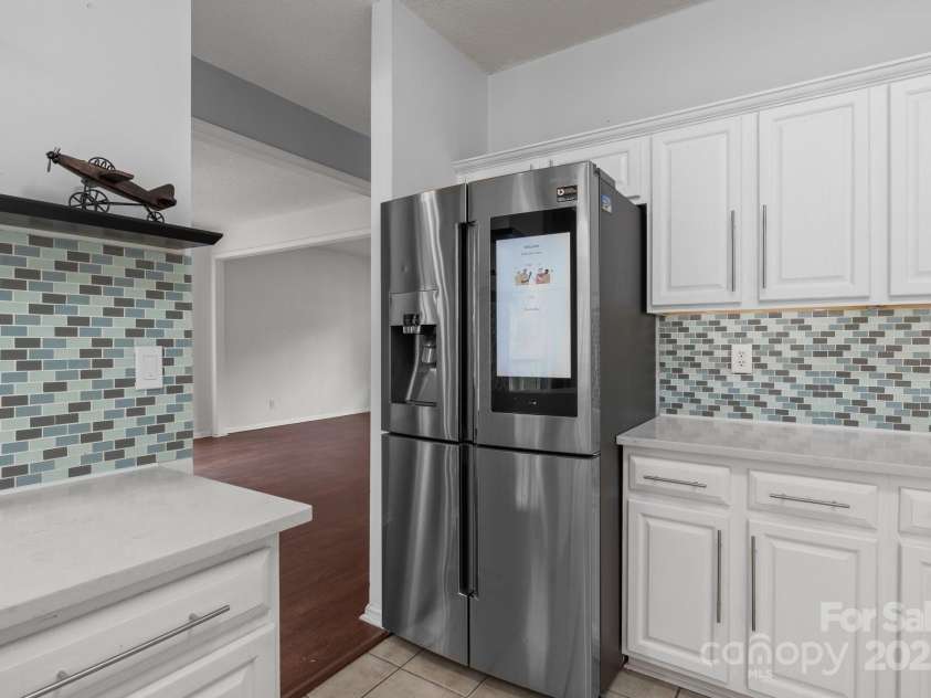 8932 Raven Park Drive, Charlotte, NC 28216.  MLS# CAR4228968, YatesRealty ID 15677. 