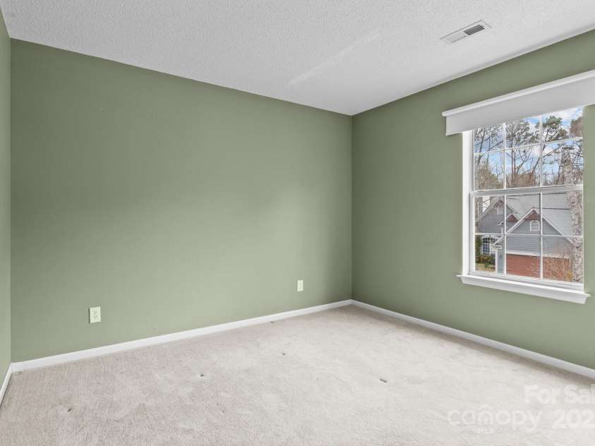 8932 Raven Park Drive, Charlotte, NC 28216.  MLS# CAR4228968, YatesRealty ID 15677. 