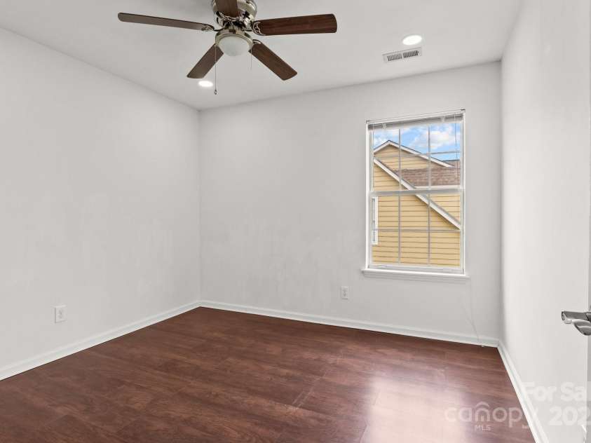 8932 Raven Park Drive, Charlotte, NC 28216.  MLS# CAR4228968, YatesRealty ID 15677. 