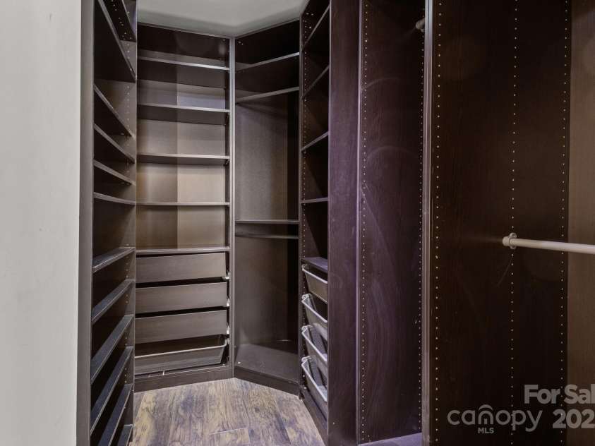 8932 Raven Park Drive, Charlotte, NC 28216.  MLS# CAR4228968, YatesRealty ID 15677. 