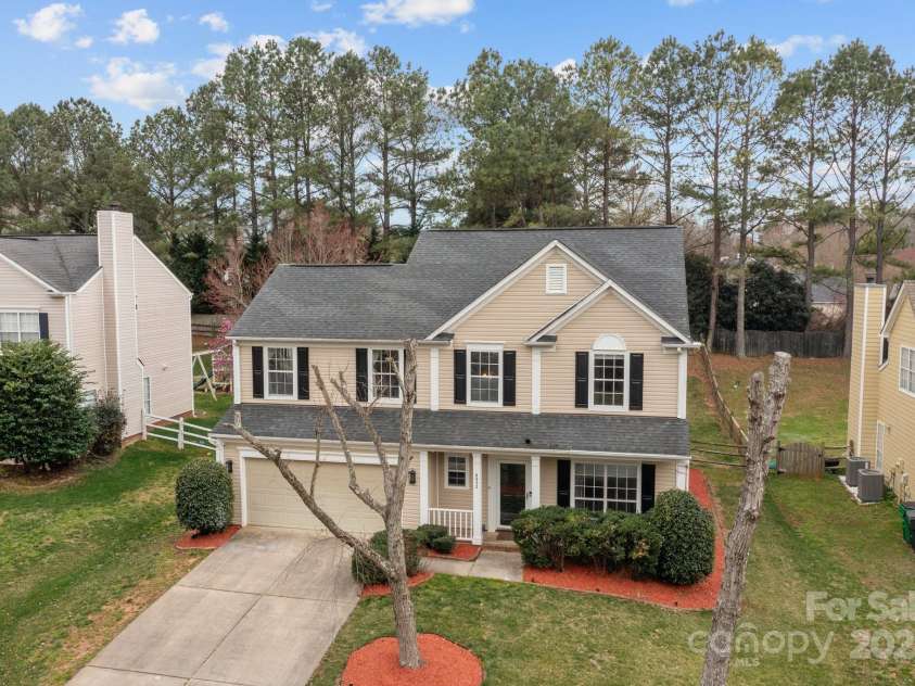 8932 Raven Park Drive, Charlotte, NC 28216.  MLS# CAR4228968, YatesRealty ID 15677. 