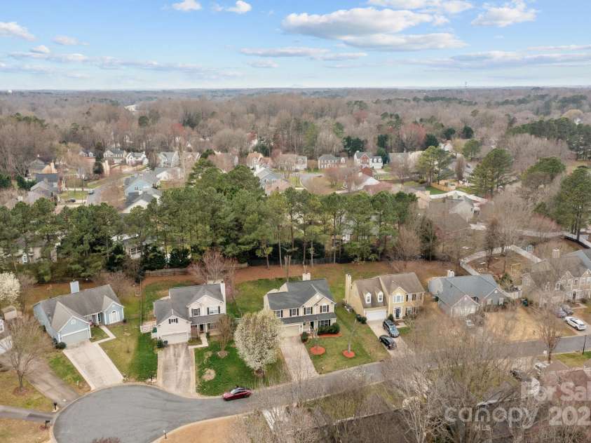 8932 Raven Park Drive, Charlotte, NC 28216.  MLS# CAR4228968, YatesRealty ID 15677. 