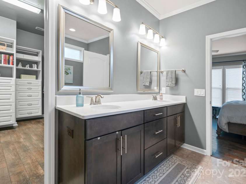 310 Burr Court, Fort Mill, SC 29715.  MLS# CAR4325975, YatesRealty ID 15678. Primary Bath
