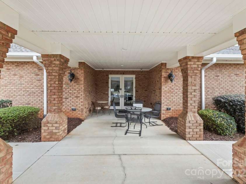 2008 Surefire Court, Denver, NC 28037.  MLS# CAR4220596, YatesRealty ID 15679. 