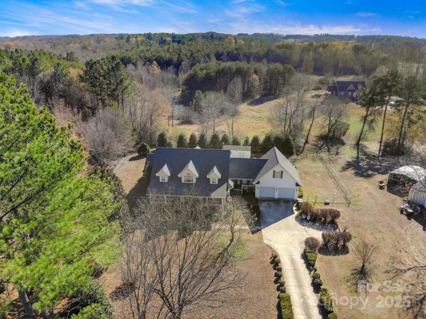 510 Floyd Blackwell Road, Tryon, NC 28782.  MLS# CAR3939567, YatesRealty ID 1568. 
