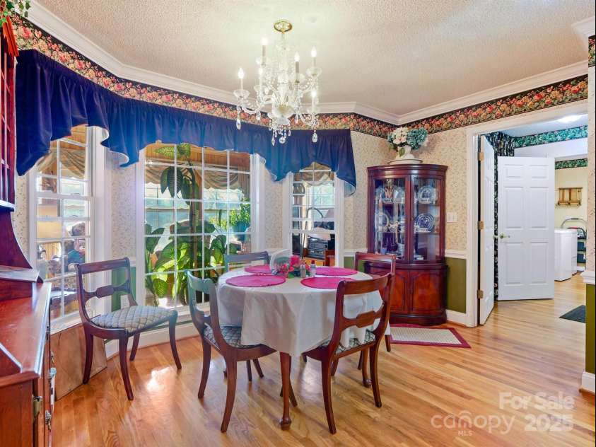 510 Floyd Blackwell Road, Tryon, NC 28782.  MLS# CAR3939567, YatesRealty ID 1568. Breakfast nook