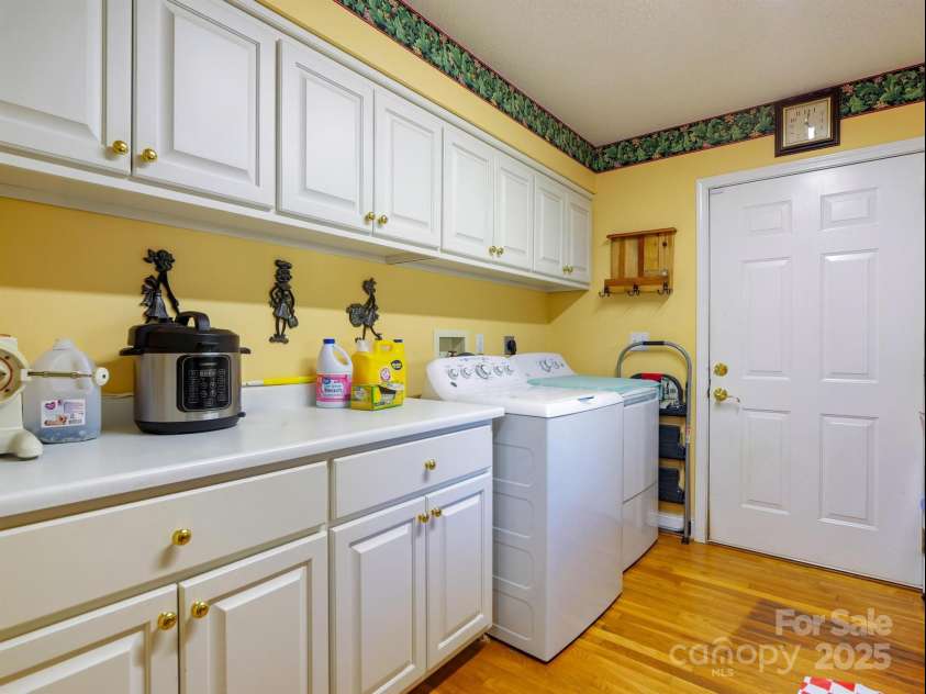510 Floyd Blackwell Road, Tryon, NC 28782.  MLS# CAR3939567, YatesRealty ID 1568. Laundry Room