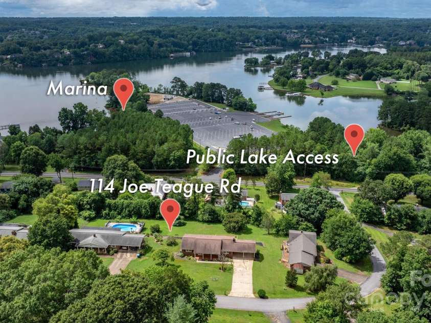 114 Joe Teague Road, Hickory, NC 28601.  MLS# CAR4276648, YatesRealty ID 15681. Fantastic Location near Lake Access and Marina