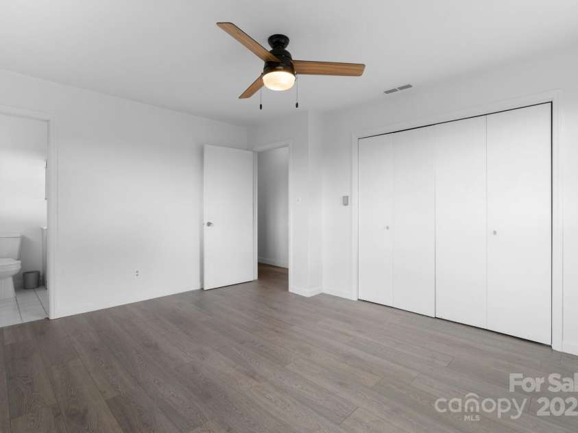 114 Joe Teague Road, Hickory, NC 28601.  MLS# CAR4276648, YatesRealty ID 15681. Primary Bedroom