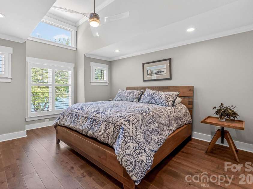 605 Portside Drive, Davidson, NC 28036.  MLS# CAR4374154, YatesRealty ID 15683. 