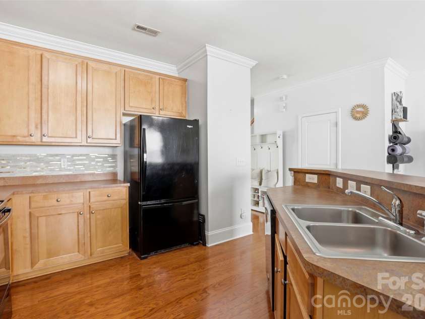 532 Bent Leaf Court, Fort Mill, SC 29708.  MLS# CAR4367260, YatesRealty ID 15684. 