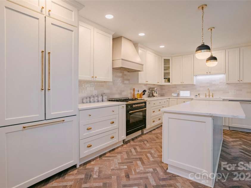 1184 Thornwell Avenue, Rock Hill, SC 29732.  MLS# CAR4258866, YatesRealty ID 15685. 