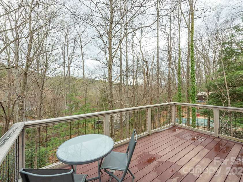 102 Kanawha Drive, Montreat, NC 28757.  MLS# CAR4238560, YatesRealty ID 15688. 