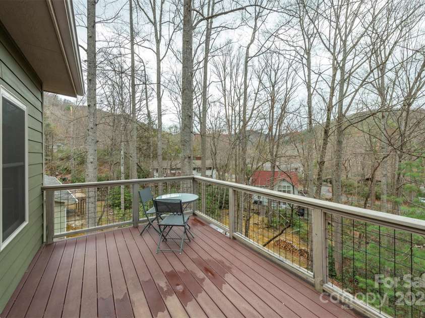 102 Kanawha Drive, Montreat, NC 28757.  MLS# CAR4238560, YatesRealty ID 15688. 