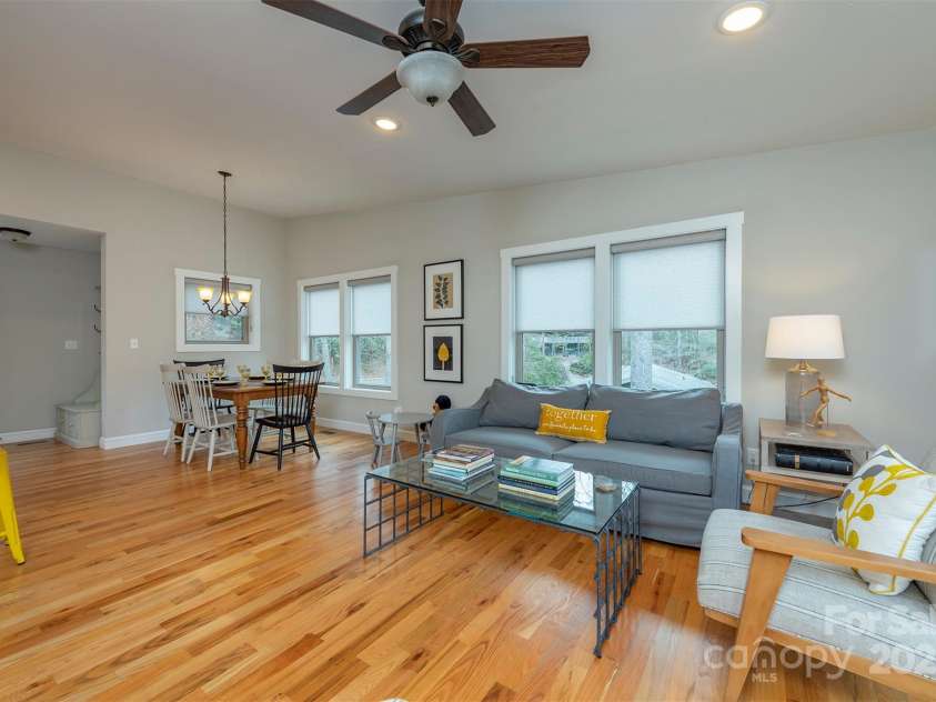 102 Kanawha Drive, Montreat, NC 28757.  MLS# CAR4238560, YatesRealty ID 15688. 