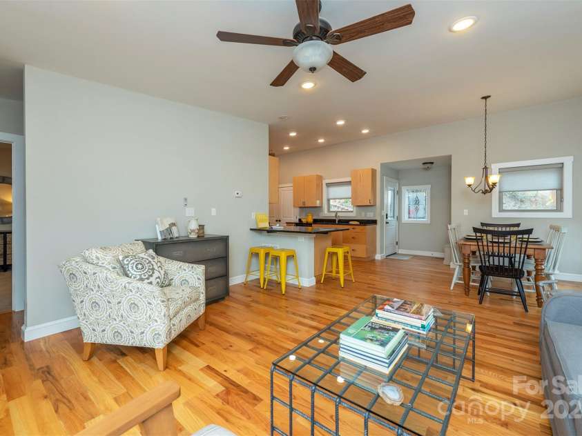 102 Kanawha Drive, Montreat, NC 28757.  MLS# CAR4238560, YatesRealty ID 15688. 