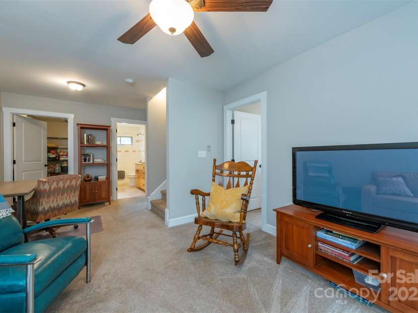 102 Kanawha Drive, Montreat, NC 28757.  MLS# CAR4238560, YatesRealty ID 15688. 