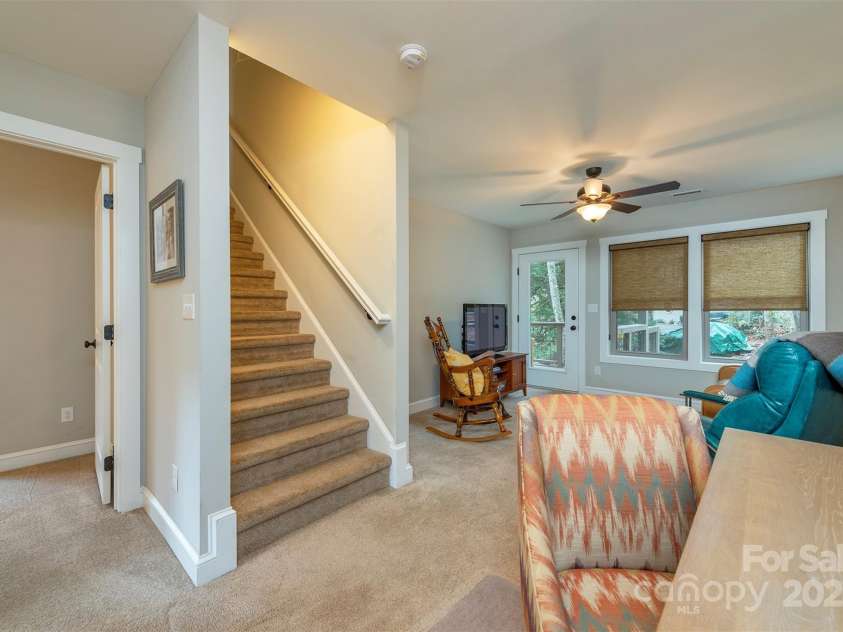 102 Kanawha Drive, Montreat, NC 28757.  MLS# CAR4238560, YatesRealty ID 15688. 