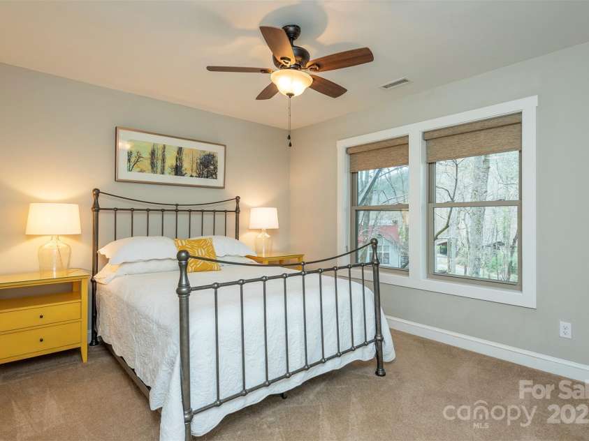 102 Kanawha Drive, Montreat, NC 28757.  MLS# CAR4238560, YatesRealty ID 15688. 